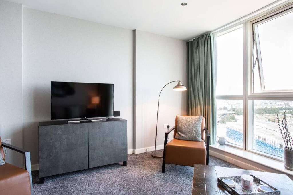 Titanic & City Views, Ultra Luxury City Parking เบลฟาสต์ ภายนอก รูปภาพ